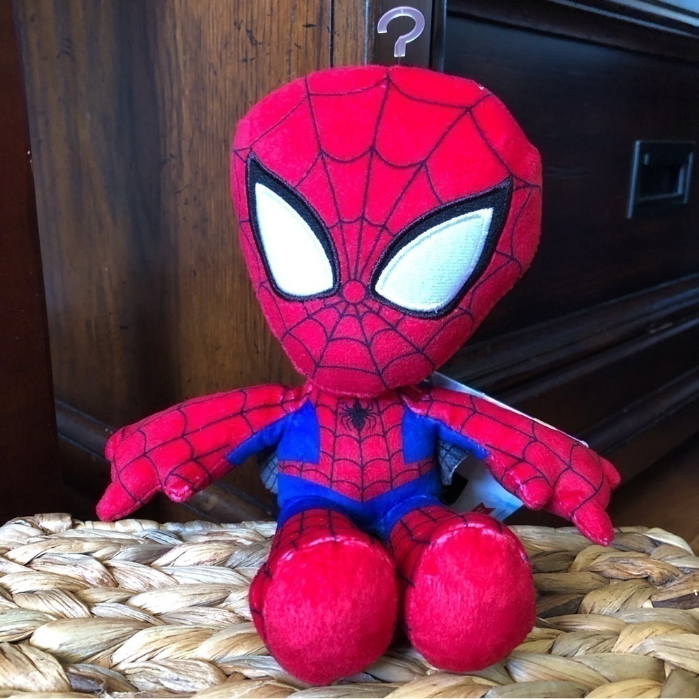 Marvel Spider-man plush figure